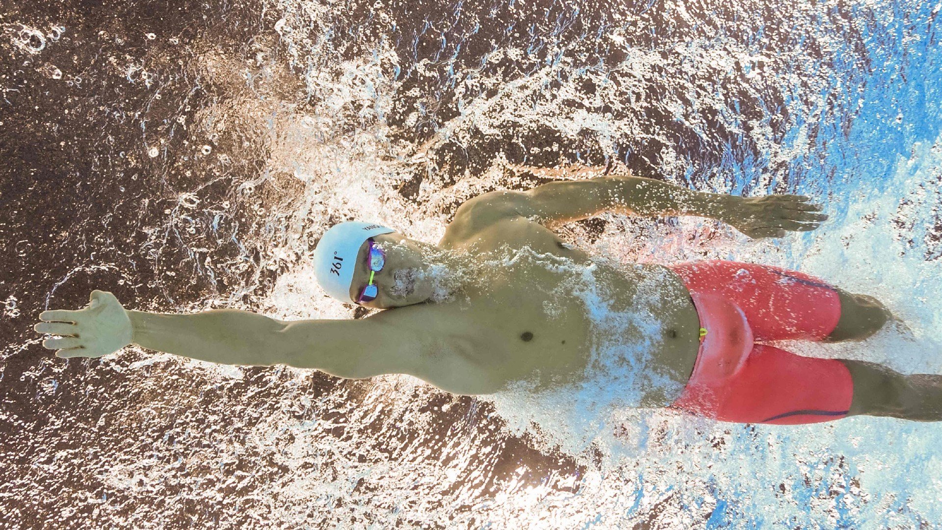 国足阵容调整，年轻化战略显成效，国足年轻人