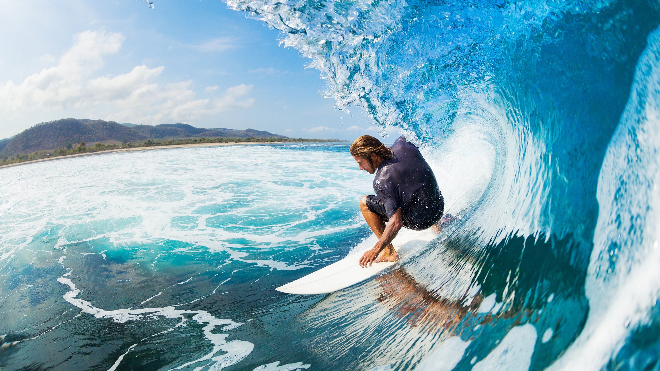 湖人逆转雷霆，常规赛巅峰对决中詹姆斯连续抢断建功，湖人大胜雷霆