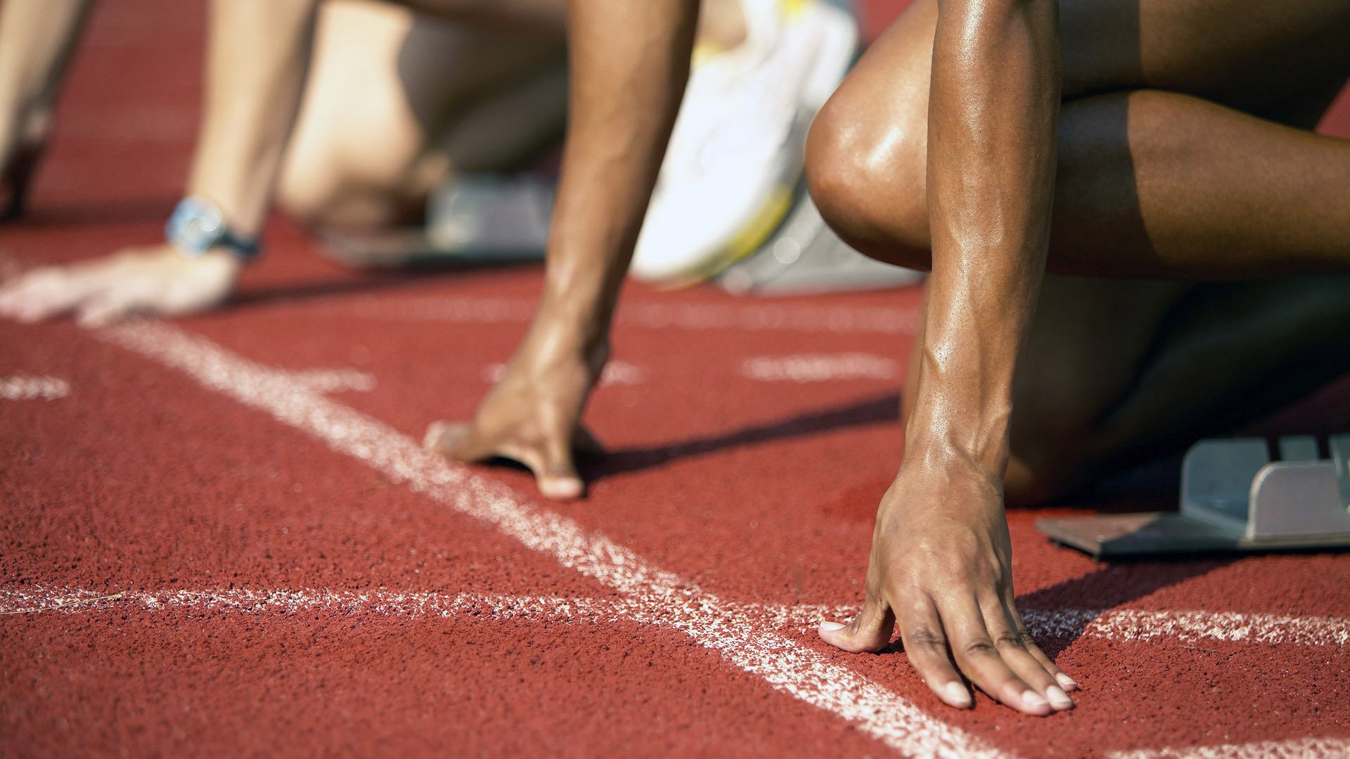 电竞直播平台用户增长与内容创新策略案例研究，直播用户规模增长趋势